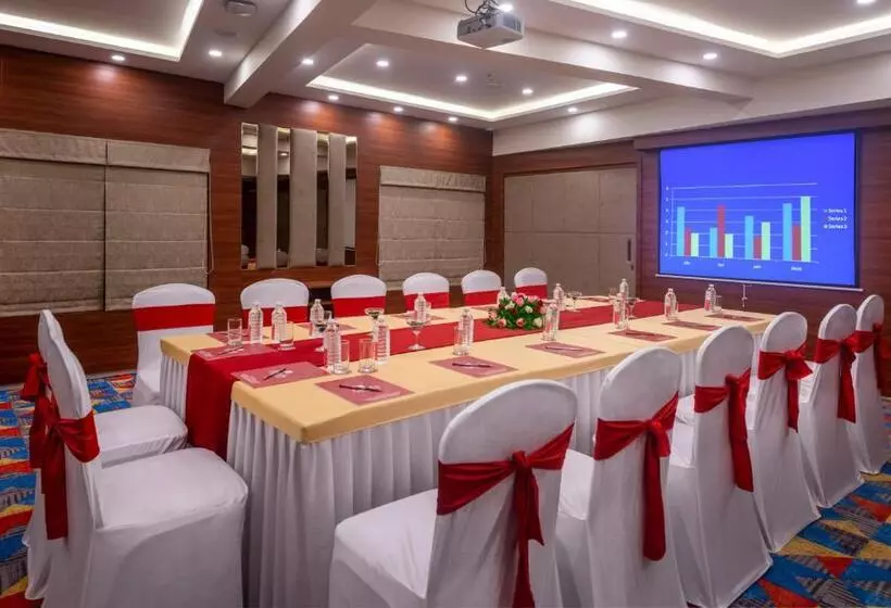 ホテル Lords Eco Inn Rajkot Shapar