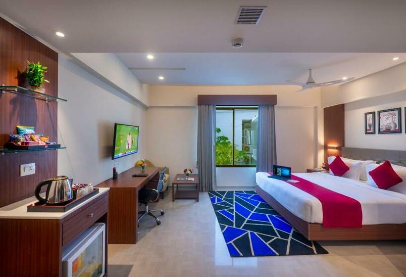 בית מלון כפרי Lords Eco Inn Rajkot Shapar