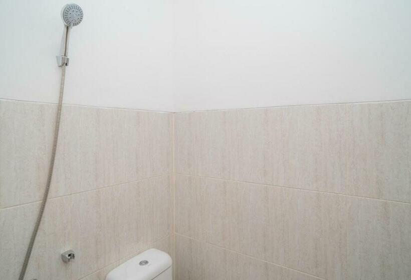 בית מלון כפרי Mahagoni House Bogor Syariah Redpartner