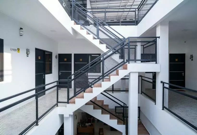 ホテル Mahagoni House Bogor Syariah Redpartner