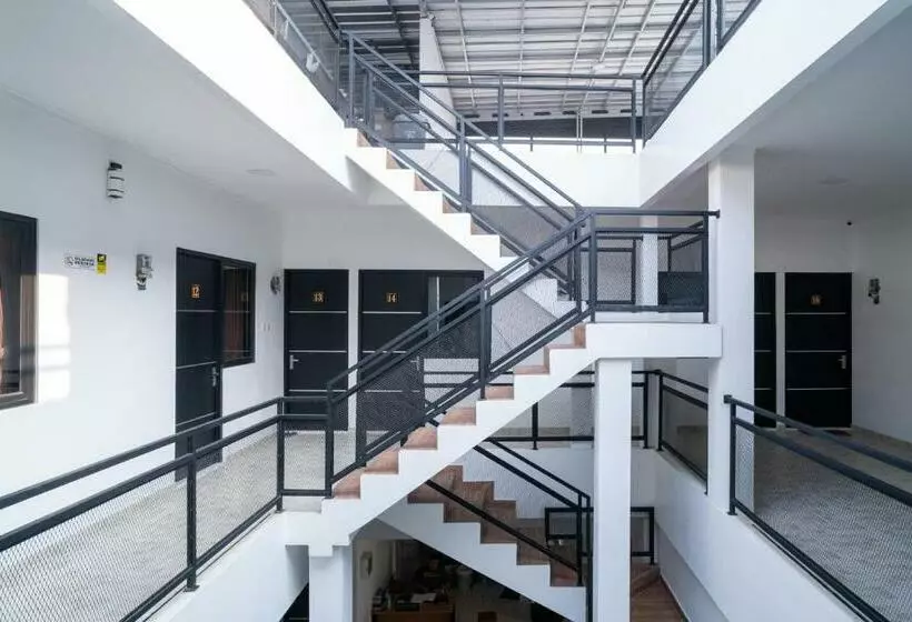 ホテル Mahagoni House Bogor Syariah Redpartner