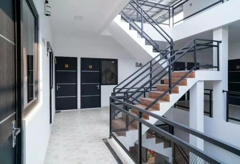 ホテル Mahagoni House Bogor Syariah Redpartner