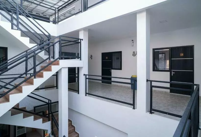 ホテル Mahagoni House Bogor Syariah Redpartner