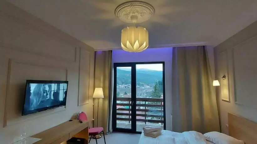 ホテル Vila Panoramic Busteni