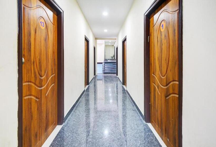 酒店 O V.n Boarding And Lodging