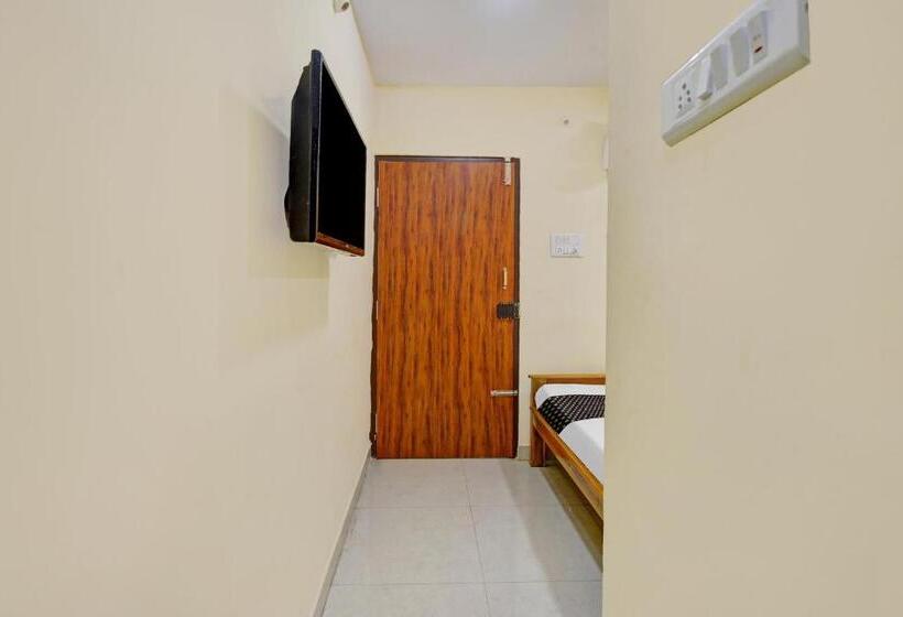 酒店 O V.n Boarding And Lodging