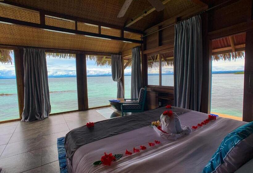 Azul Over The Water Resort