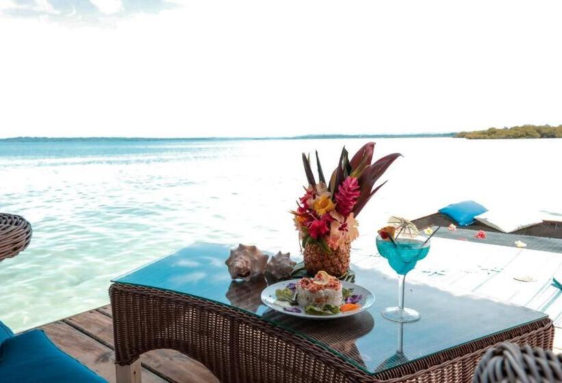 Azul Over The Water Resort