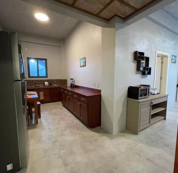 Coral View Hotel & Resort