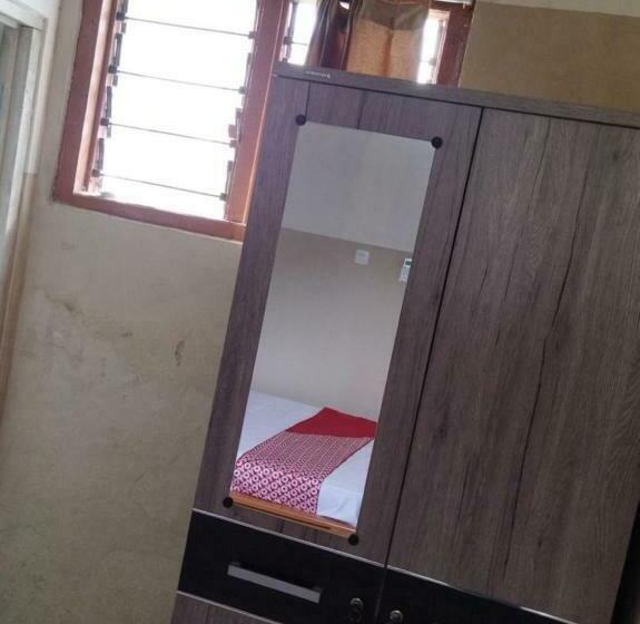 בית מלון כפרי Oyo 90648 Kusnan Guest House