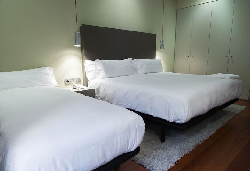 ホテル Ar Isabel De Farnesio