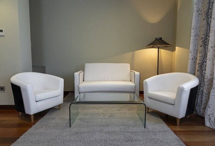 ホテル Ar Isabel De Farnesio