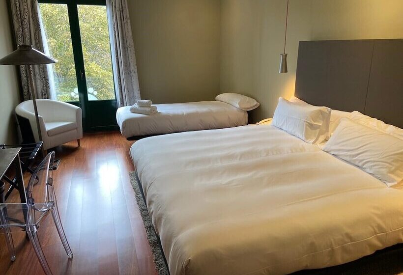 ホテル Ar Isabel De Farnesio