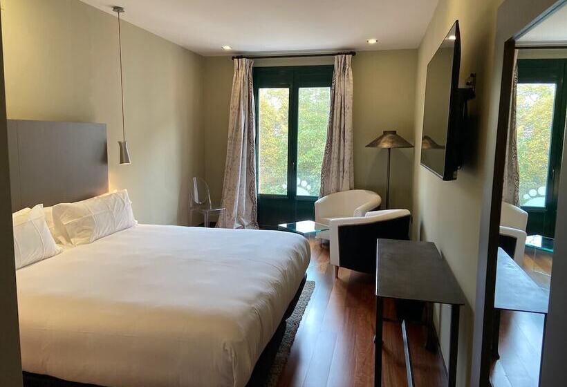 ホテル Ar Isabel De Farnesio