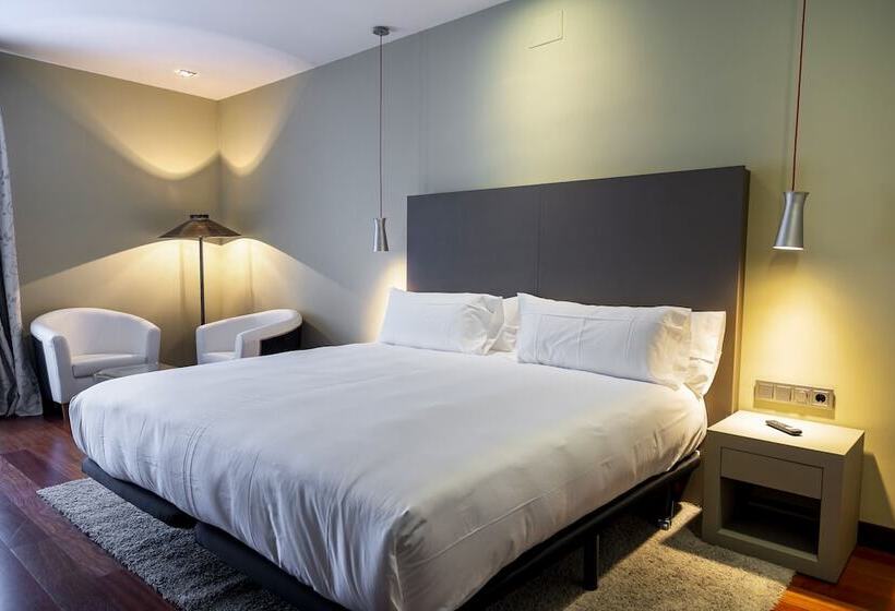 ホテル Ar Isabel De Farnesio