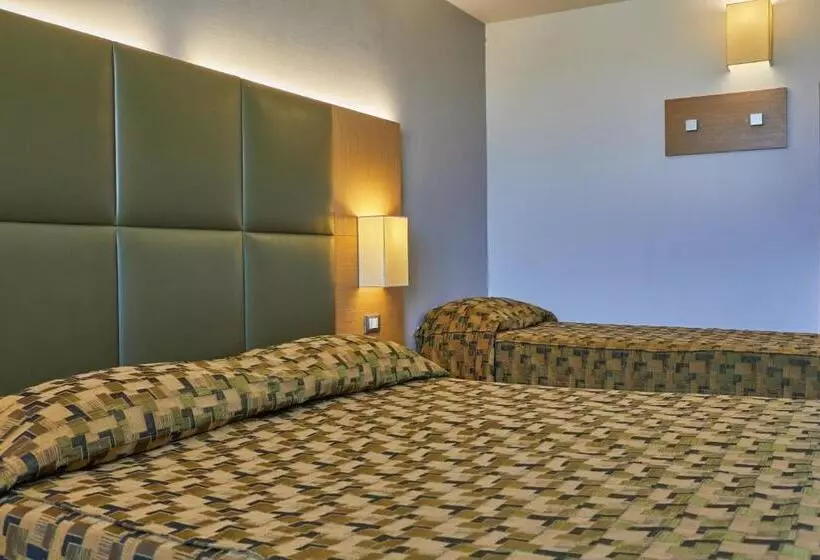 Отель Castelmartini Wellness & Business