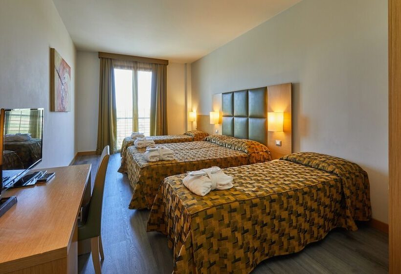 酒店 Castelmartini Wellness & Business