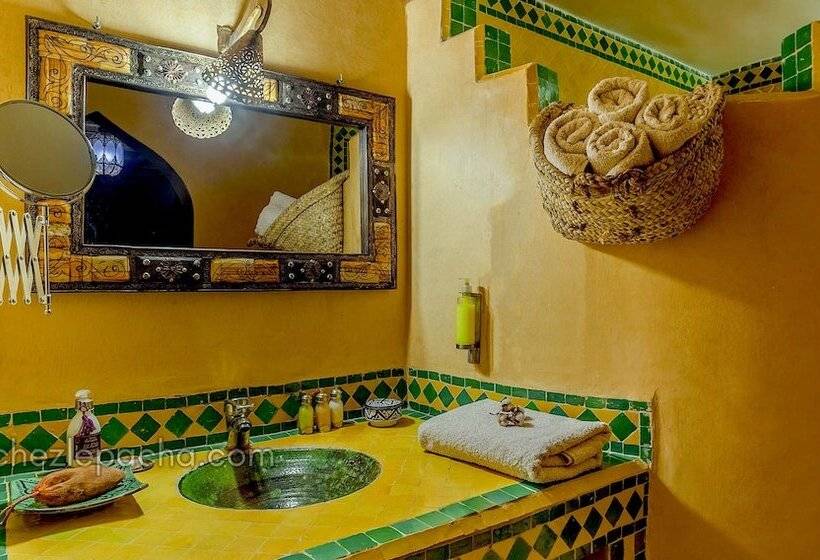 Отель Chez Le Pacha