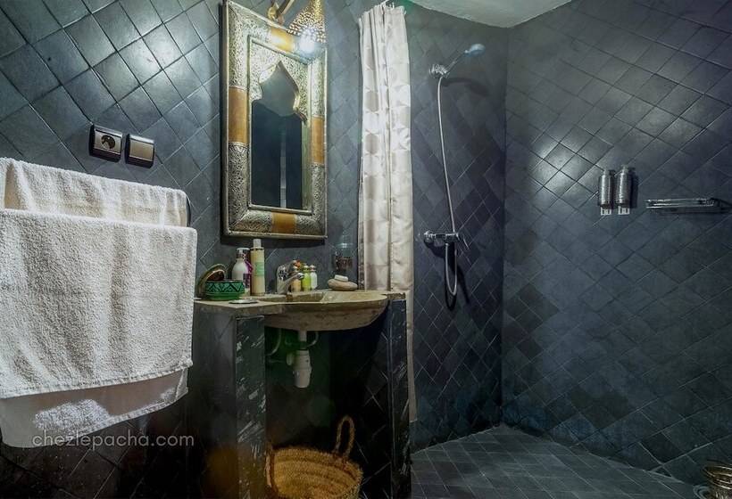 Отель Chez Le Pacha