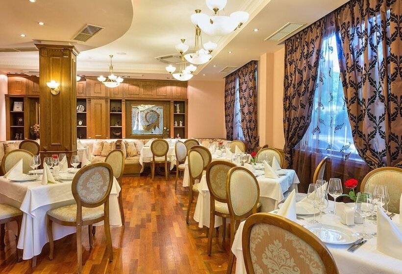 בית מלון כפרי Club Central