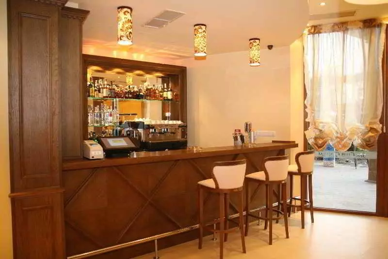 Отель Club Central