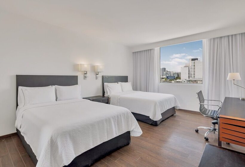 Отель Fiesta Inn Insurgentes Sur