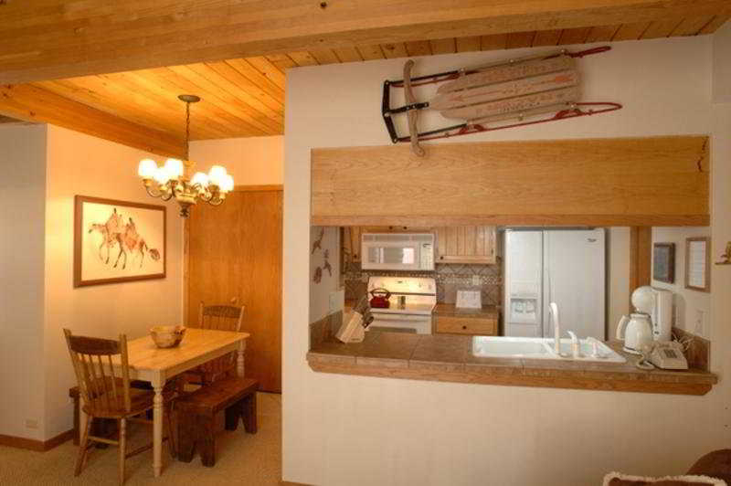 فندق Gateway Condominiums