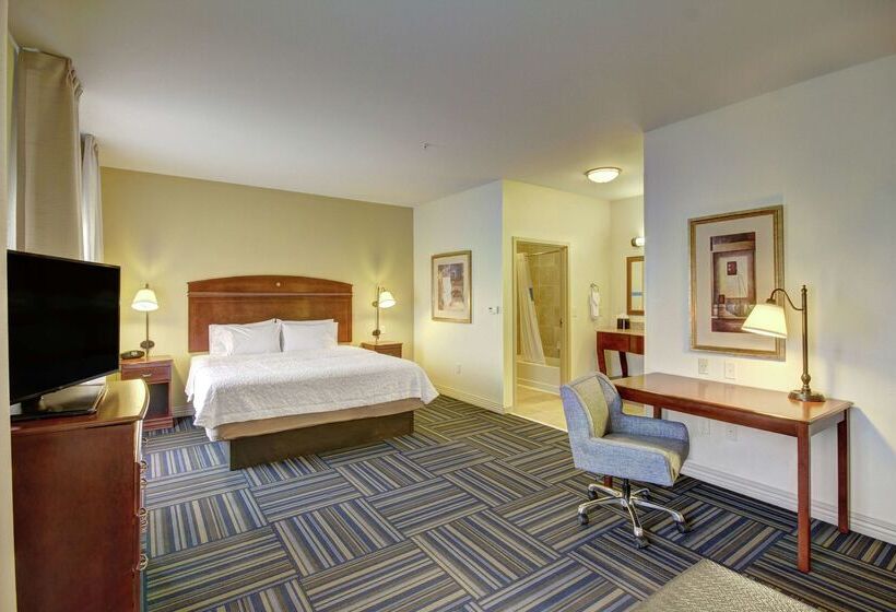 בית מלון כפרי Hampton Inn & Suites Alexandria