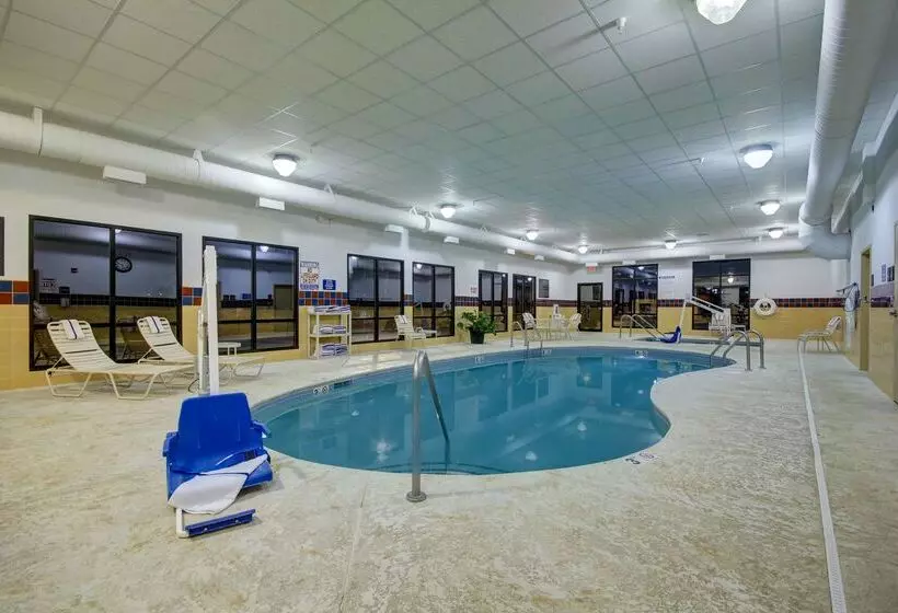 酒店 Hampton Inn & Suites Alexandria