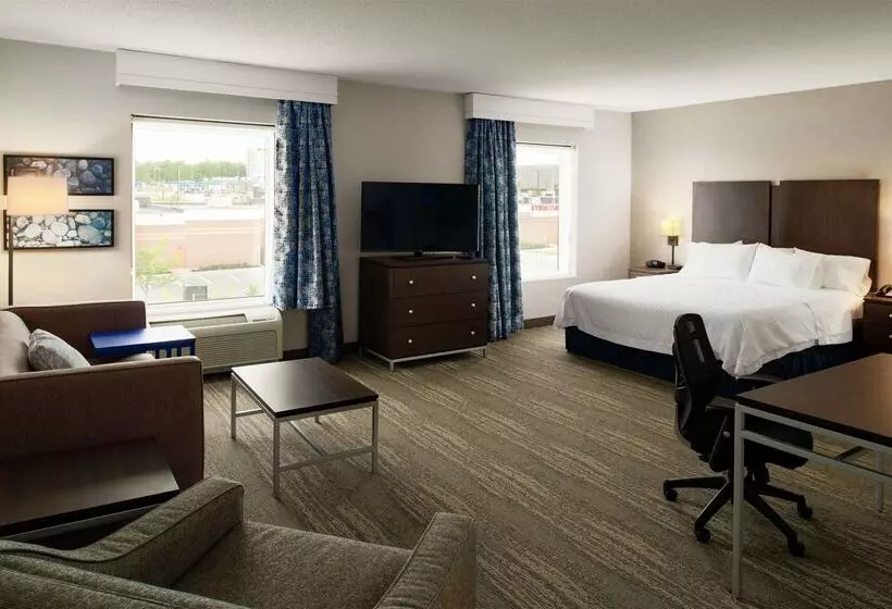 Отель Hampton Inn & Suites By Hilton Halifax Dartmouth
