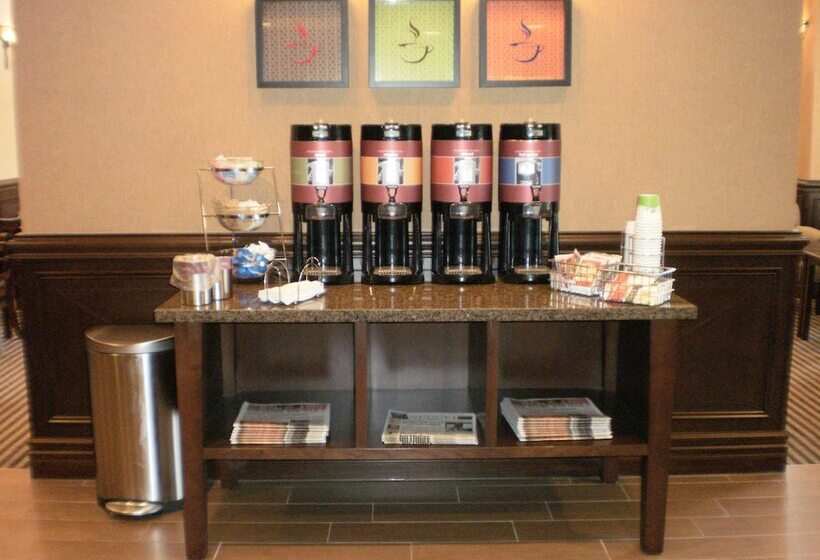 ホテル Hampton Inn By Hilton North Bay