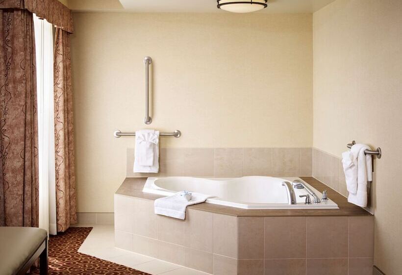 ホテル Hampton Inn By Hilton North Bay