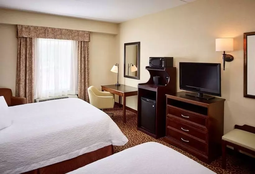 호텔 Hampton Inn By Hilton North Bay