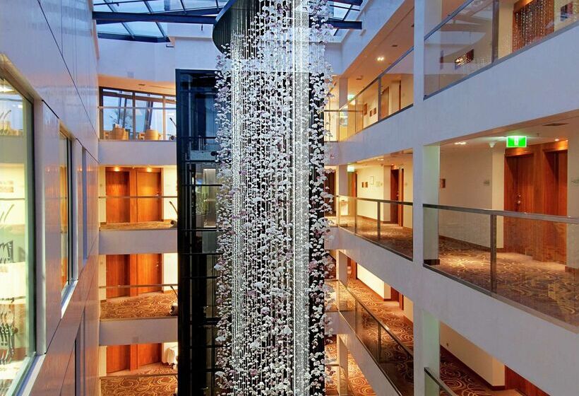 בית מלון כפרי Hilton Gdansk