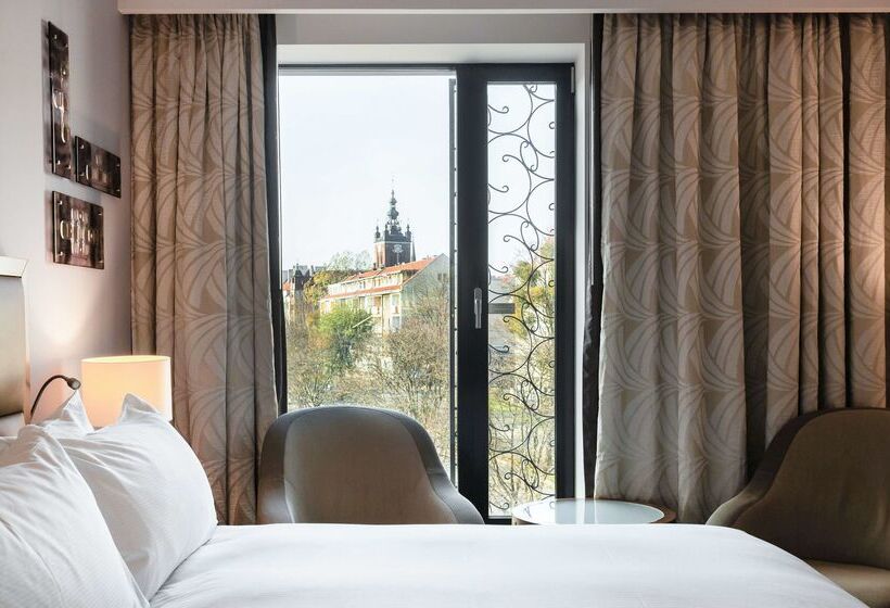 בית מלון כפרי Hilton Gdansk