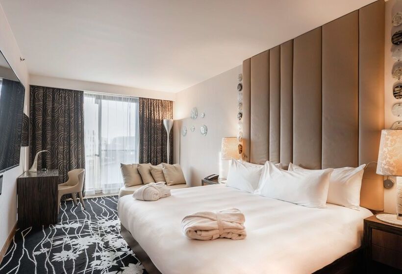 בית מלון כפרי Hilton Gdansk