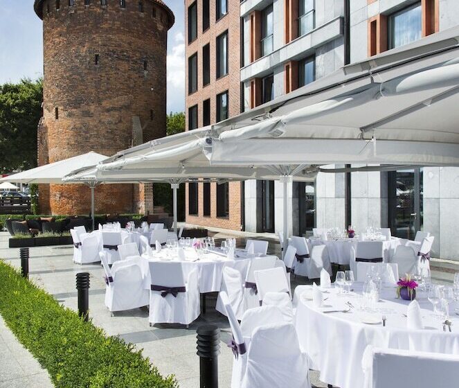 בית מלון כפרי Hilton Gdansk