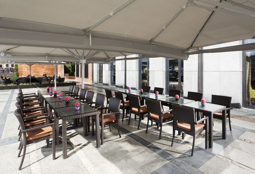 בית מלון כפרי Hilton Gdansk