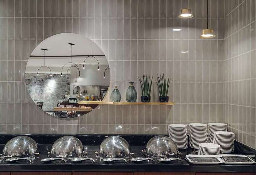 בית מלון כפרי Hilton Gdansk