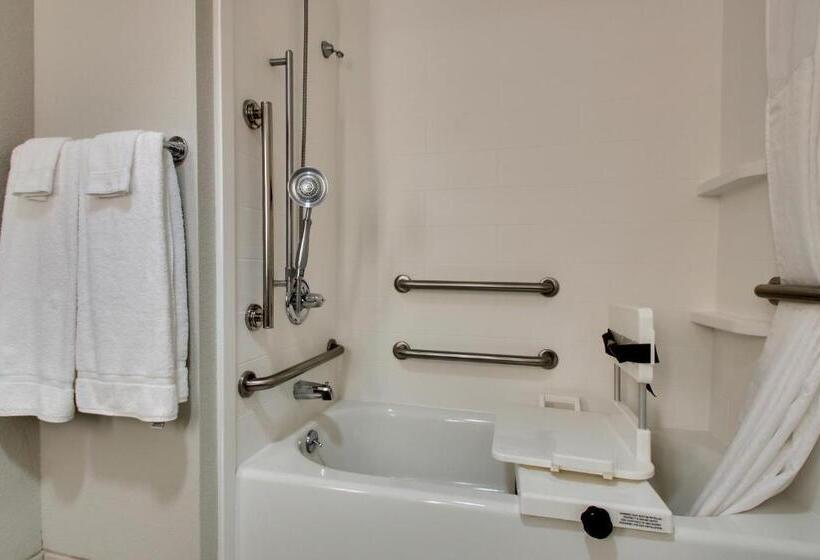 Holiday Inn Express Hotel & Suites Cedar Rapids I 380 At 33rd Avenue, An Ihg