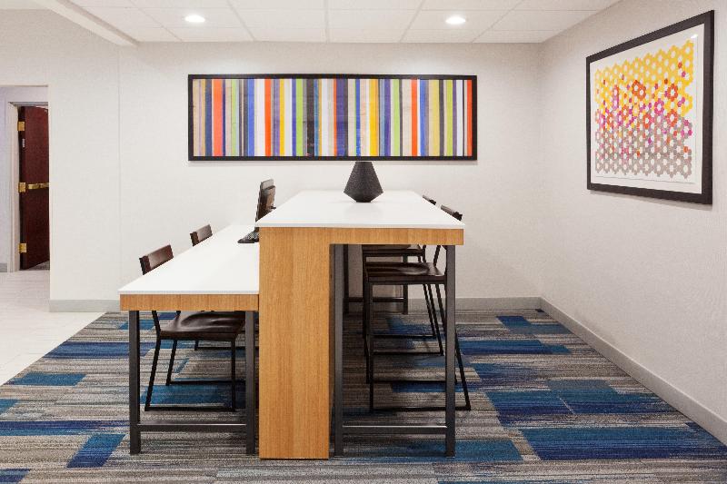 Holiday Inn Express Hotel & Suites Dothan North, An Ihg