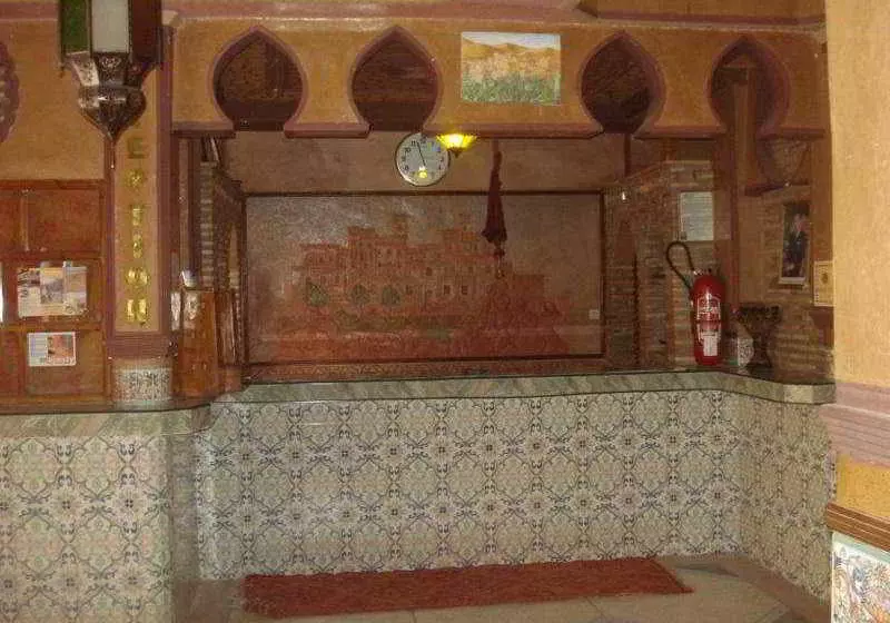 Отель Le Vieux Chateau De Dades