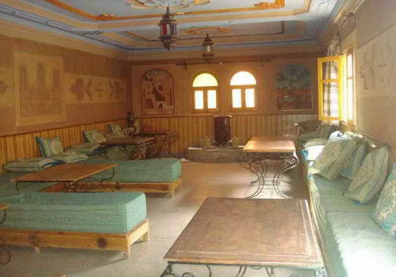 Отель Le Vieux Chateau De Dades