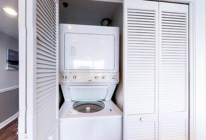 فندق Sterling Shores