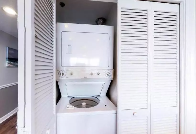 فندق Sterling Shores