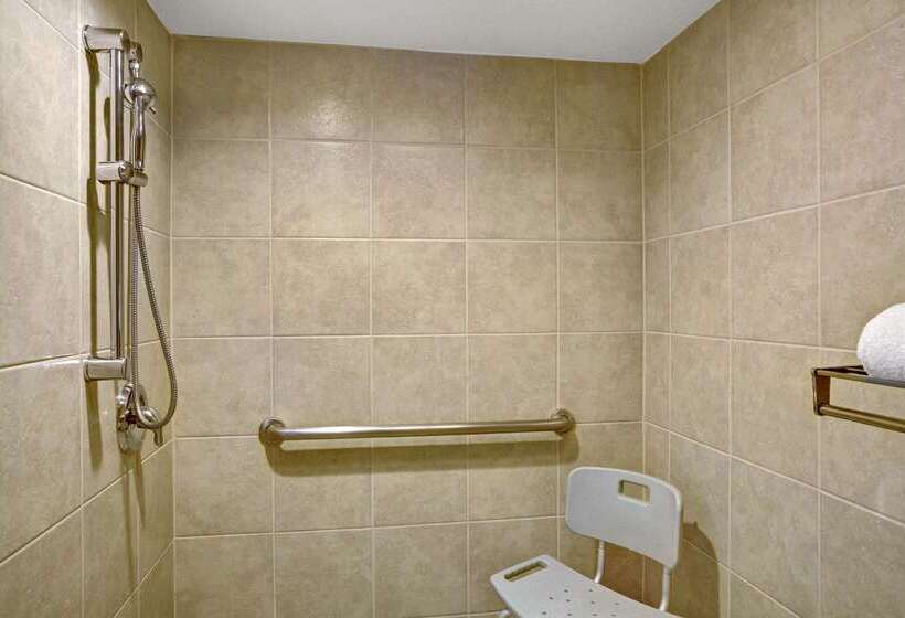 هتل Super 8 By Wyndham Las Vegas North Strip/fremont St. Area