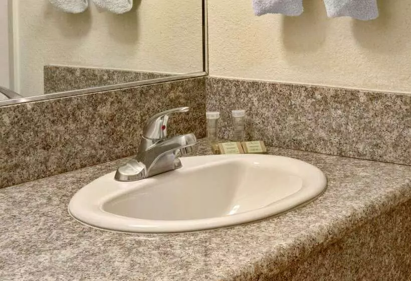 בית מלון כפרי Super 8 By Wyndham Las Vegas North Strip/fremont St. Area