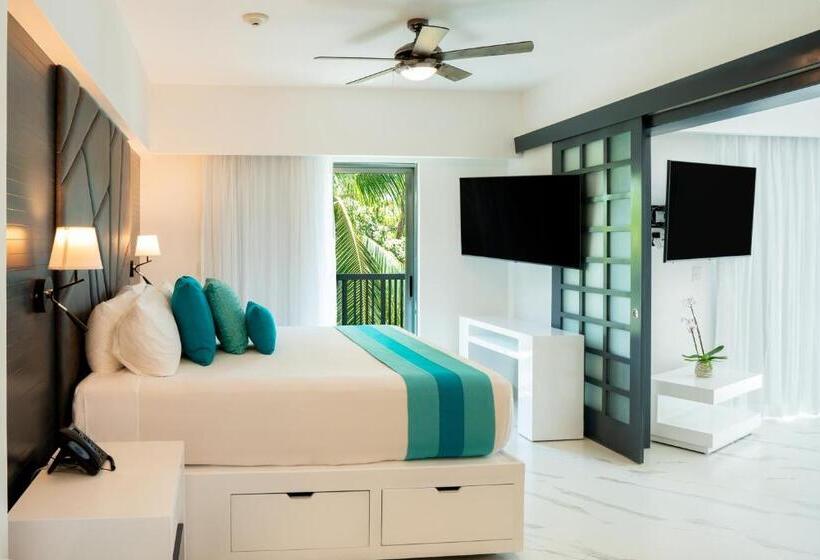 The Fives Beach Hotel & Residences - All Inclusive