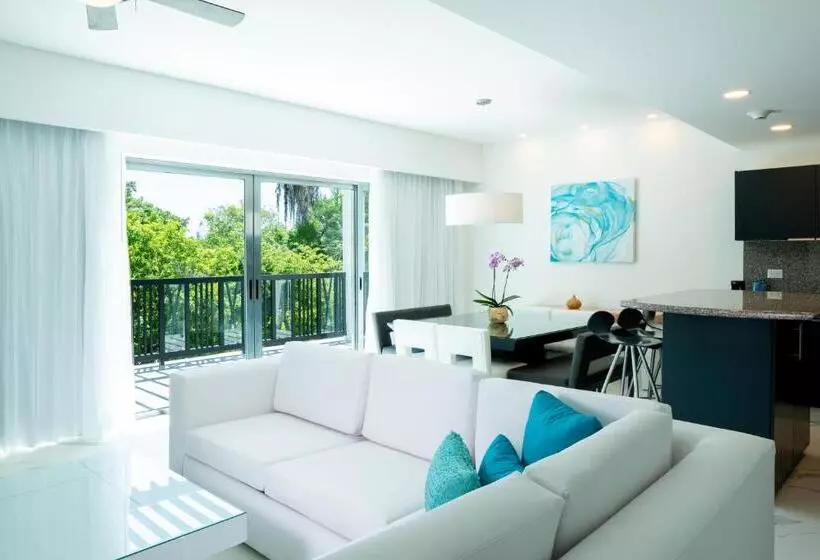 The Fives Beach Hotel & Residences - All Inclusive