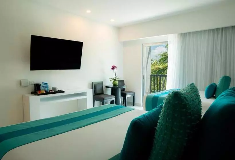 The Fives Beach Hotel & Residences - All Inclusive